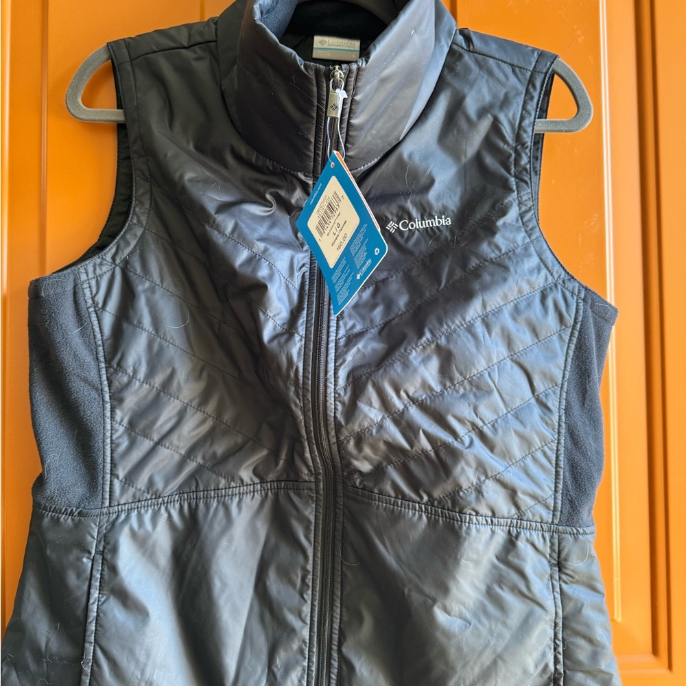 Columbia Women's Black Quilted Vest